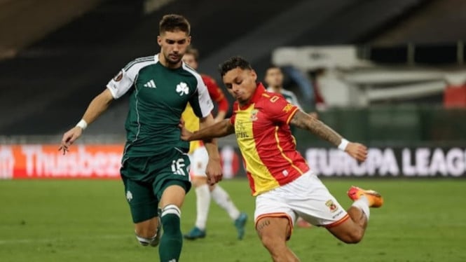 Dean James di Go Ahead Eagles hadapi Panathinaikos