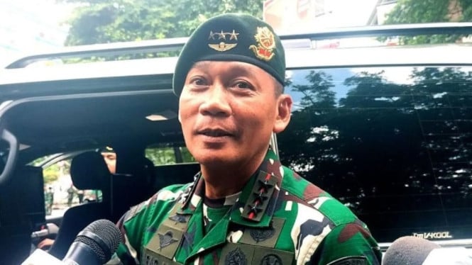 Pangkostrad, Letnan Jenderal TNI Mohammad Fadjar