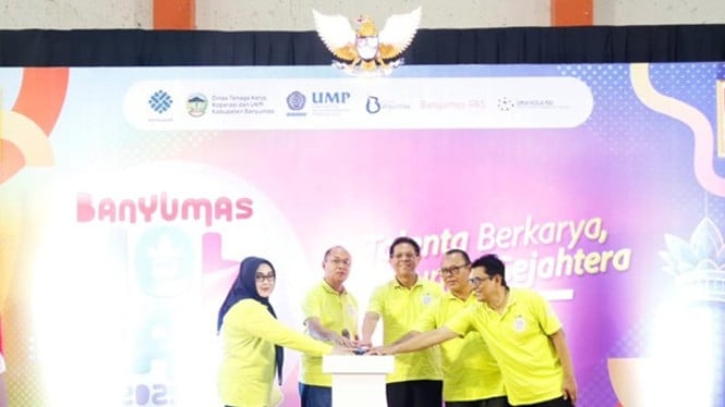 Bupati Sadewo buka Job Fair Banyumas 2025