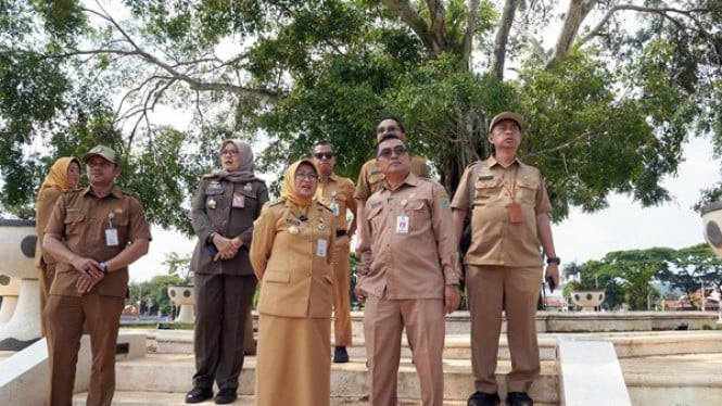 Bupati Lilis tinjau Alun-alun Pancasila Kebumen