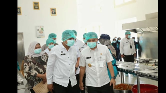 Ahmad Luthfi meninjau dapur MBG Jebres, Surakarta