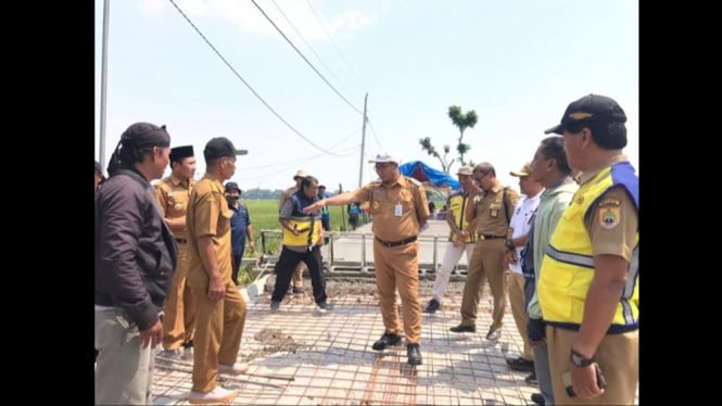 Bupati Sragen tinjau proyek jalan strategis