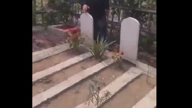 Warga Sawojajar bongkar makam palsu Brebes