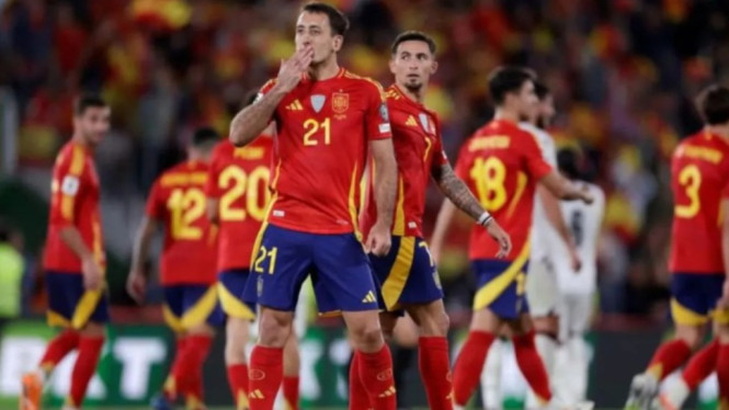 Mikel Oyarzabal (depan) merayakan gol ke gawang Georgia