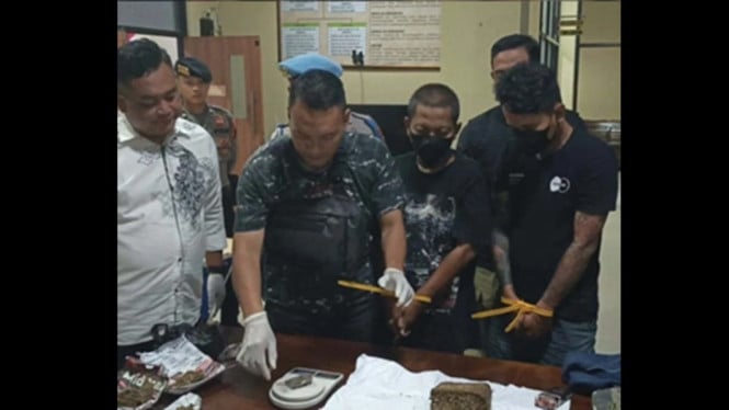 Residivis Bumiayu diamankan bersama 607 gram ganja