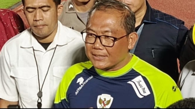 Manajer Timnas Indonesia, Sumardji (kanan)