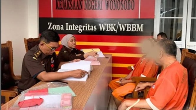 Kejari Wonosobo tahan dua tersangka korupsi
