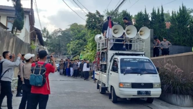 Rumah Ridwan Kamil mendadak Digeruduk Puluhan Santri