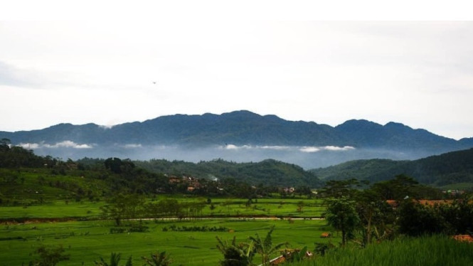 Gunung Kumbang