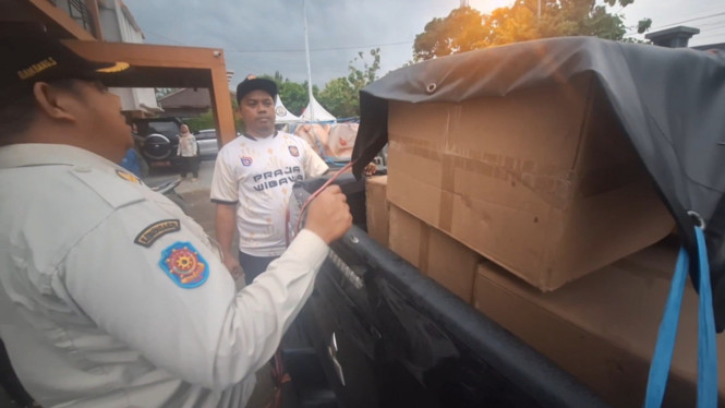 Satpol PP Brebes Gerebek Gudang Rokok Ilegal