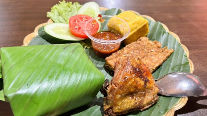 Nasi Timbel Ua Sawargi Istiqomah