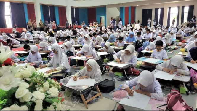 Ratusan Pelajar Ikuti Lomba Menggambar Antikorupsi Hakordia 2025