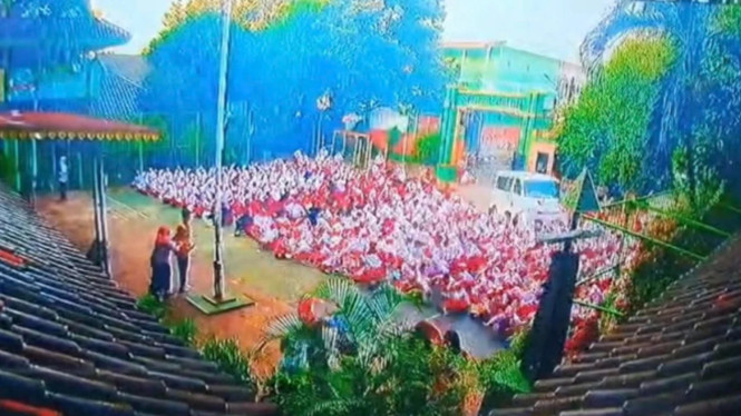 Detik-Detik Mobil MBG Tabrak Murid di Lapangan SDN 01 Kalibaru Jakut.