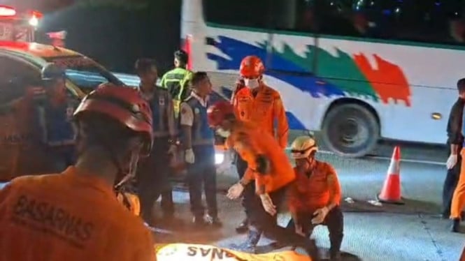 Kecelakaan Maut Bus di Exit Tol Krapyak Semarang Jawa Tengah