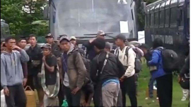 Warga Jateng yang terdampak banjir di Sumatera