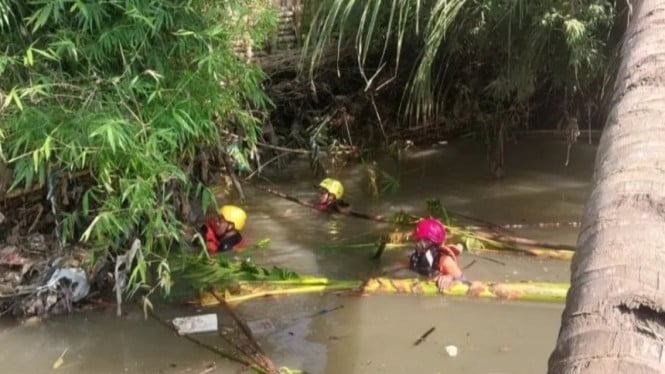 Tim SAR menemukan dua bocah yang tenggelam di saluran irigasi Banjarnegara dalam kondisi meninggal