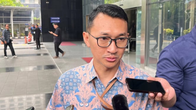 Juru bicara KPK Budi Prasetyo