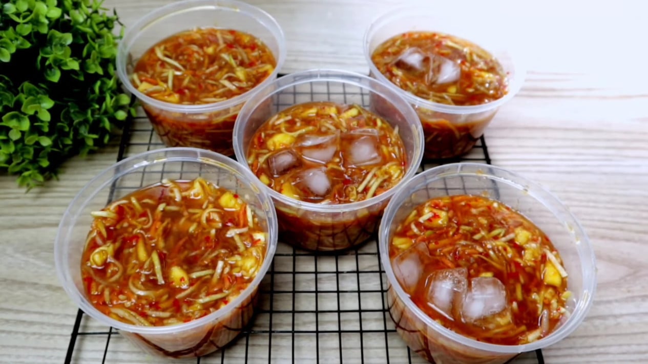 Foto Bikin Sendiri Yuk! Es Rujak Serut Pedas Manis Asam untuk Pelepas ...