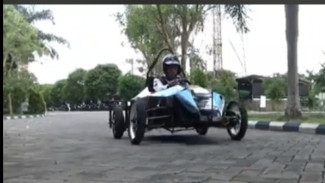 Mahasiswa Universitas Muhammadiyah Jember Juara Nasional Inovasi Mobil Listrik