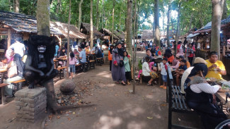 Nikmati Ragam Jajanan Pedesaan Banyuwangi Tempo Doeloe, Hanya Ada di Alas Malang Banyuwangi