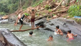 Pelajar SMP di Jember Melepuh Kulitnya Usai Mandi di Sungai, ini Penyebabnya