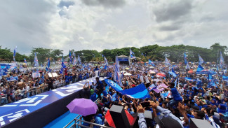 Lautan Masyarakat Biru Penuhi Acara SBY Kangen Banyuwangi