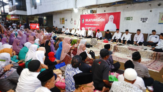 Buka Bareng Warga Pasar Genteng, Bupati Ipuk: Pejuang Ekonomi