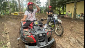 Nikmati Keseruan Naik ATV Keliling Perkebunan Karet di Jember