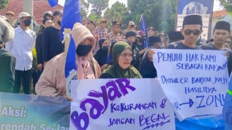 Demo Buruh, UMK Terendah se-Jawa Timur Disoroti Ratusan Buruh di Situbondo