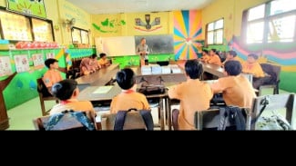 Cegah Aksi Bullying di Sekolah, Polisi Berikan Sosialisasi Kepada Siswa Siswi