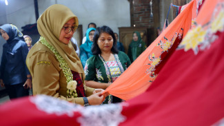 Batik Kinnara Kinnari Banyuwangi yang Sarat Nilai Budhis, Cek Fakta Pemesannya