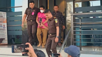 Korupsi 2 Miliar, Mantan Kadis BSBK Bondowoso Munandar Ditahan Kejaksaan
