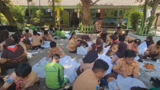 Mengasah Keterampilan, Siswa SD di Pasuruan Belajar Membatik Hindari Ketergantungan Gadget