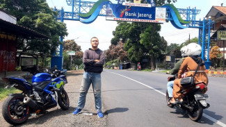 Jelajah Nusantara dengan Adrenalin: Tips Liburan Keliling Indonesia Mengendarai Motor Sport 250cc