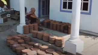 Ditengah Persaingan Industri, Perajin Tetap Bertahan dan Dapat Berkah Jelang Datangnya Maulid Nabi