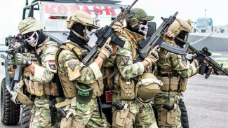 KOPASKA: Hiu Kencana Penjaga Samudera, Pasukan Khusus TNI AL yang Mematikan