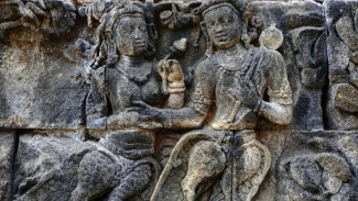 Menguak Misteri Bidadari Antara Mitos, Fakta, dan Jejak Arkeologis di Nusantara