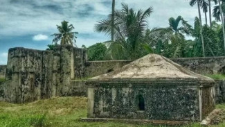 Bisikan Gaib dari Benteng Trumon: Mengungkap Misteri dan Keagungan Sejarah Aceh Selatan