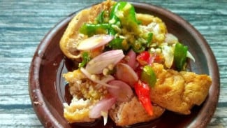Bingung Masak Tahu? Coba Resep Tahu Gejrot Kuah Asam Pedas Ini Pasti Segar