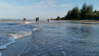 Kuala Leuge Di Antara Debur Ombak dan Bisikan Gaib