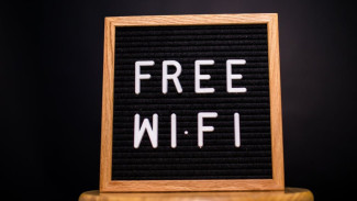 Waspada di Balik Kemudahan: Tips Menjaga Privasi Anda Saat Menggunakan WiFi Publik