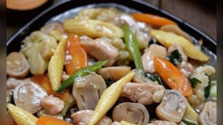Ayam Cah Jamur Sajian Lezat, Sehat, dan Mudah Dibuat di Rumah