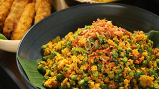 Resep Lawar Ayam Bali, Sajian Sehat dan Lezat Khas Pulau Dewata