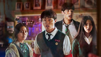 Netflix and Chill with the Most Popular K-Dramas!