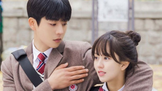 10 Drakor Romantis Terbaru yang Wajib Masuk Watchlist Kamu!