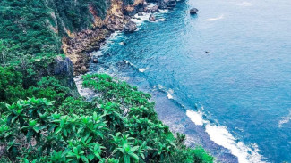 Pantai Grigak, Wahana Snorkeling yang Paling Eksotis di Gunungkidul!