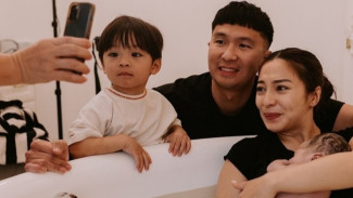 Lahiran di Air Ala Nikita Willy: Mengenal Metode Water Birth