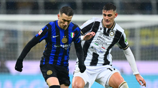 Penggemar Kolaps, Laga Inter Milan vs Udinese Terhenti 5 Menit