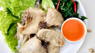 Ayam Pop Khas Padang, Sederhana Tapi Bikin Nagih!