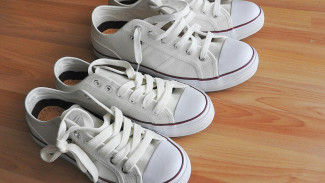 Sepatu Putih Kembali Kinclong! Ini Trik Rahasia Mencucinya Agar Bersih Seperti Baru, Bye-Bye Noda Membandel!